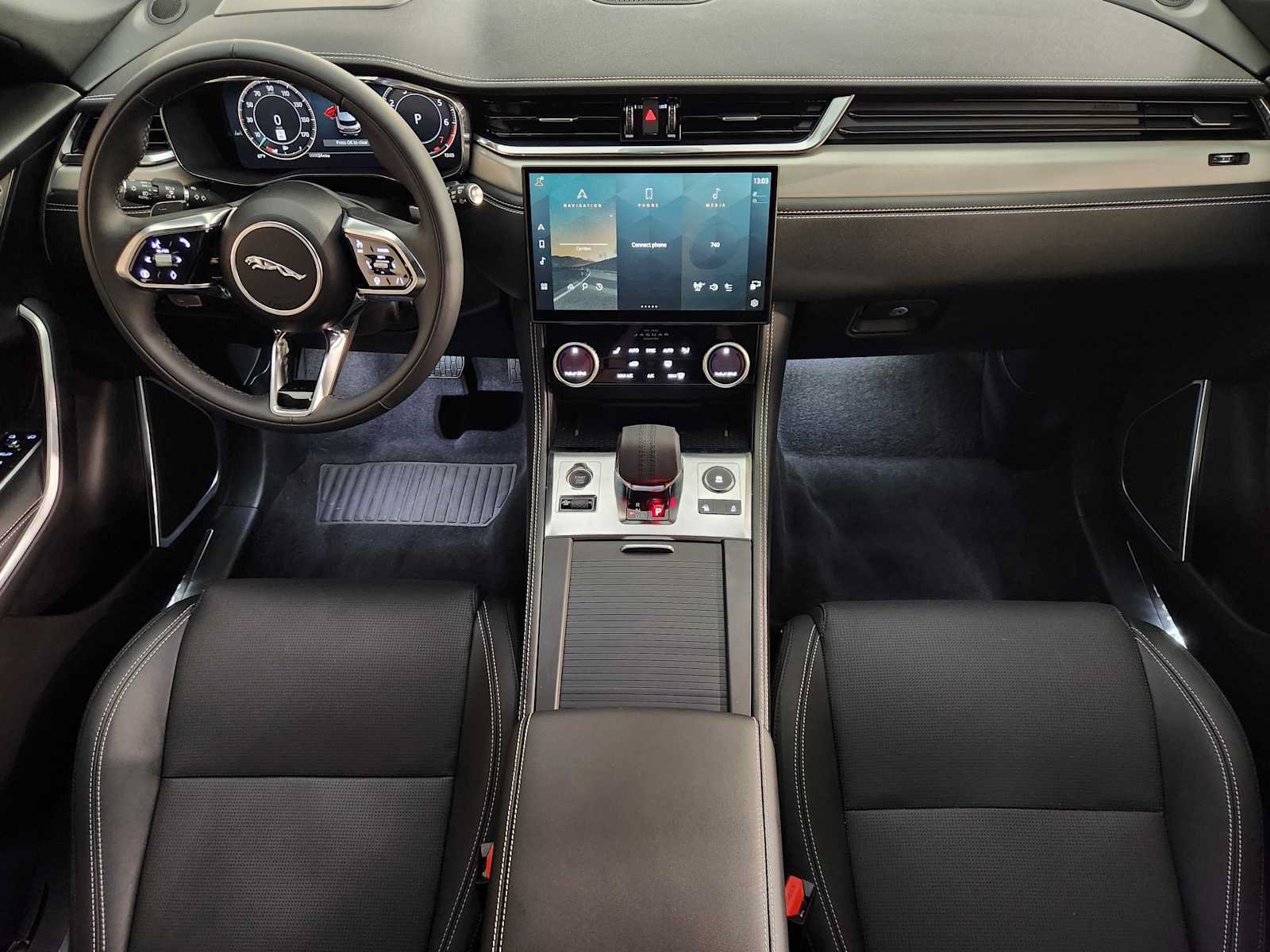 New 2026 Jaguar F-PACE R-Dynamic S AWD/4WD image 4