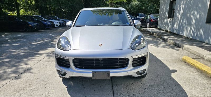 Used 2018 Porsche Cayenne Platinum Edition AWD/4WD image 8