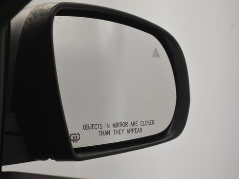 Used 2019 Jeep Cherokee Trailhawk w/ Cold Weather Group image 53