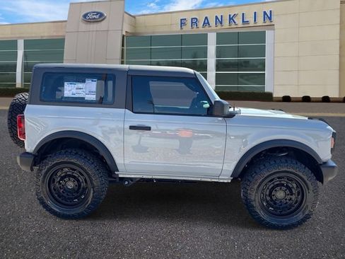 New 2026 Ford Bronco 2-Door AWD/4WD image 8