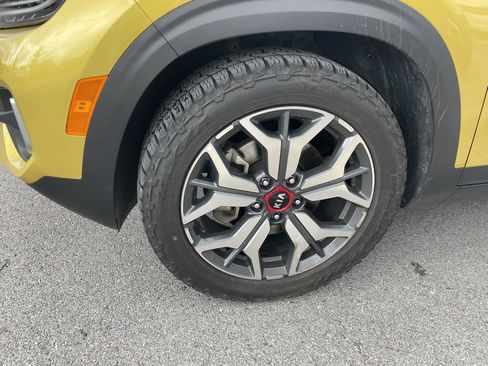 Used 2021 Kia Seltos SX w/ SX Sunroof Package image 35