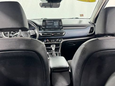 Used 2021 Kia Seltos S AWD/4WD image 17