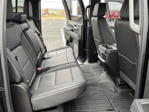 Used 2025 GMC Sierra 2500 Denali image 19