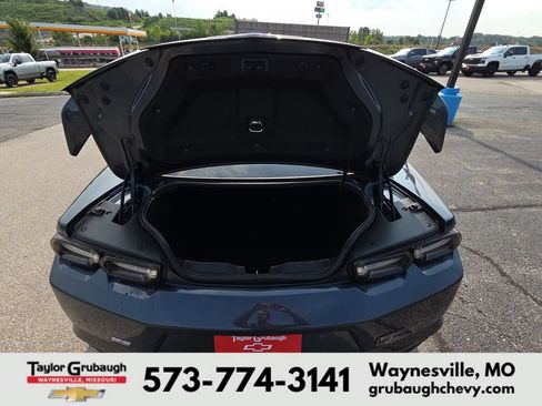 Used 2020 Chevrolet Camaro SS RWD image 31