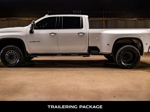 Used 2023 Chevrolet Silverado 3500 LTZ image 6