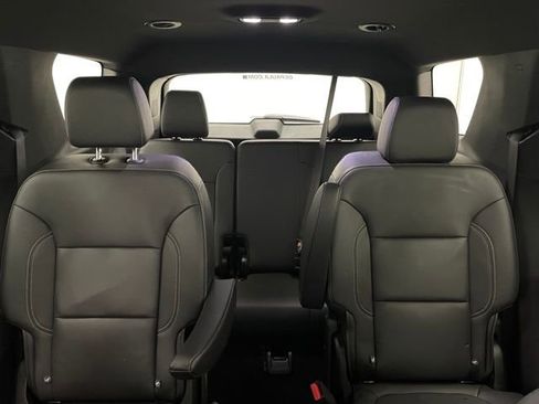Certified 2023 Chevrolet Traverse LT w/ Midnight/Sport Edition image 14
