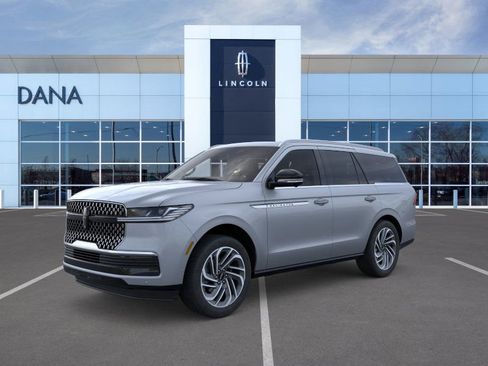 New 2026 Lincoln Navigator Reserve image 1