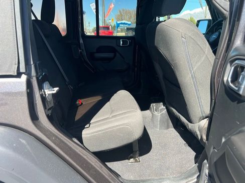 Used 2019 Jeep Wrangler Unlimited Sport S AWD/4WD image 19