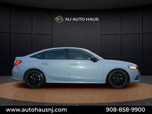 Used 2023 Honda Civic Sport image 7