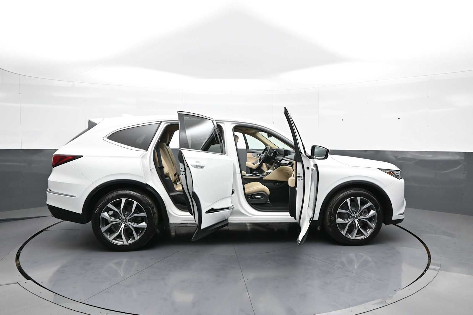 Certified 2024 Acura MDX w/ Technology Package AWD/4WD image 44
