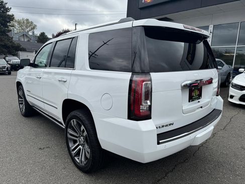 Used 2018 GMC Yukon Denali w/ Denali Ultimate Package AWD/4WD image 3