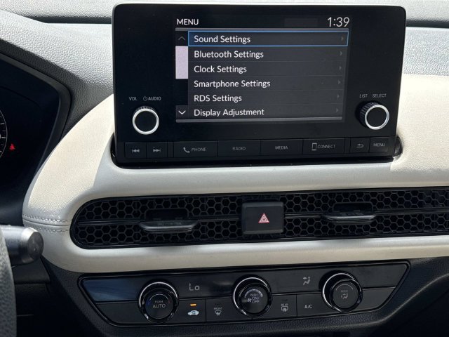 Used 2023 Honda HR-V LX image 24