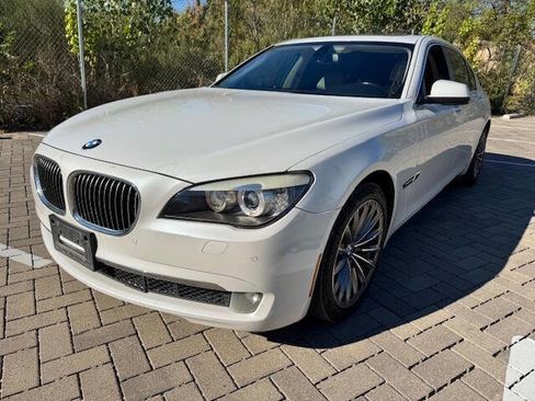 Used 2012 BMW 740Li image 3
