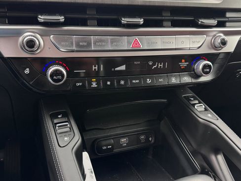 Used 2023 Kia Telluride EX image 20