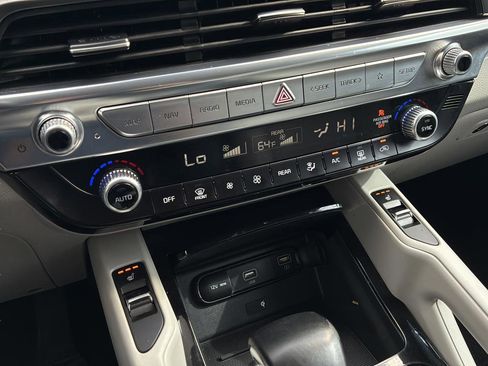 Used 2022 Kia Telluride S AWD/4WD image 31