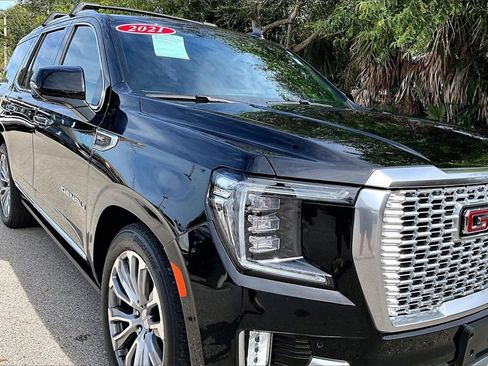 Used 2021 GMC Yukon Denali w/ Denali Ultimate Package image 12