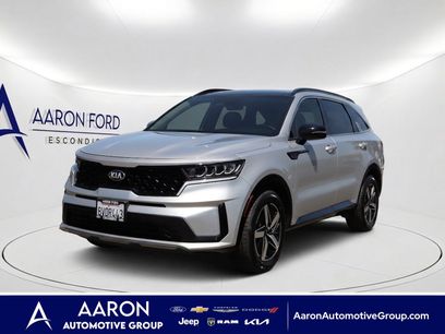 Used 2021 Kia Sorento S w/ Panoramic Sunroof Package
