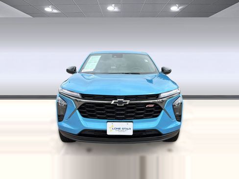 Certified 2025 Chevrolet Trax RS w/ Driver Confidence Package FWD image 6