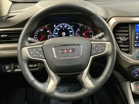 Certified 2022 GMC Acadia Denali w/ Denali Ultimate Package image 18