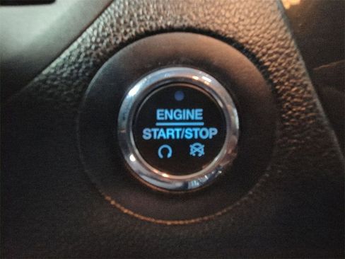 Used 2018 Ford Explorer XLT image 20