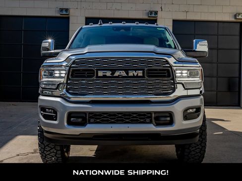 Used 2023 RAM 2500 Limited AWD/4WD image 4