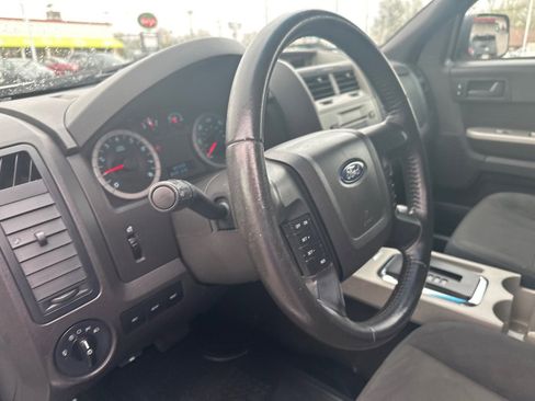Used 2010 Ford Escape XLT image 22