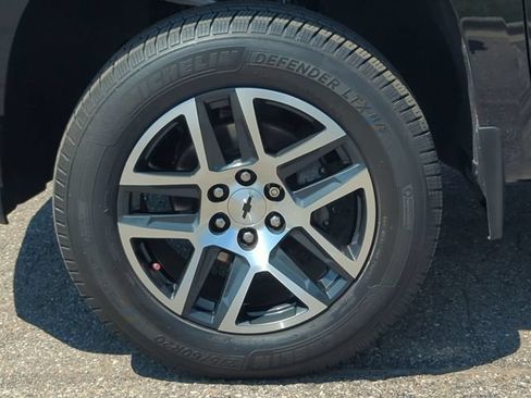 Used 2019 Chevrolet Silverado 1500 LT Trail Boss AWD/4WD image 10