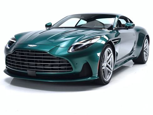 Used 2024 Aston Martin DB12 Coupe RWD image 3