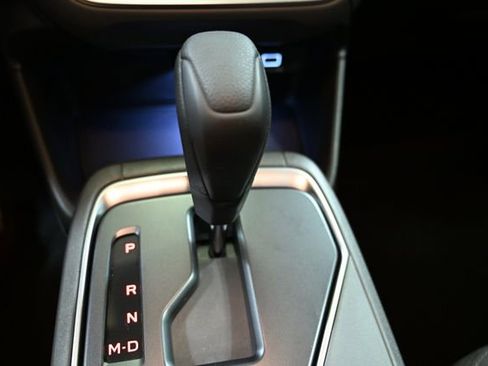 Used 2025 Subaru Crosstrek 2.0i Premium image 31