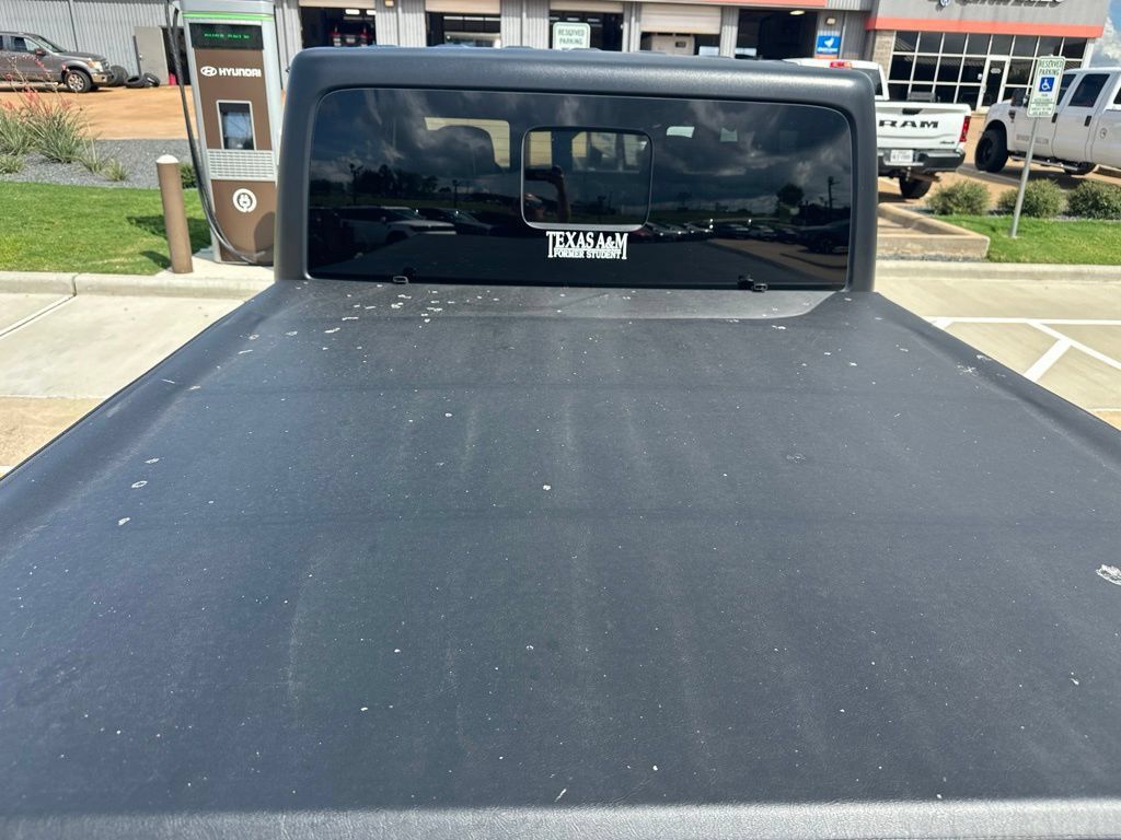 Used 2021 Jeep Gladiator Mojave AWD/4WD image 6