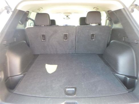 Used 2025 Chevrolet Blazer LT AWD/4WD image 18