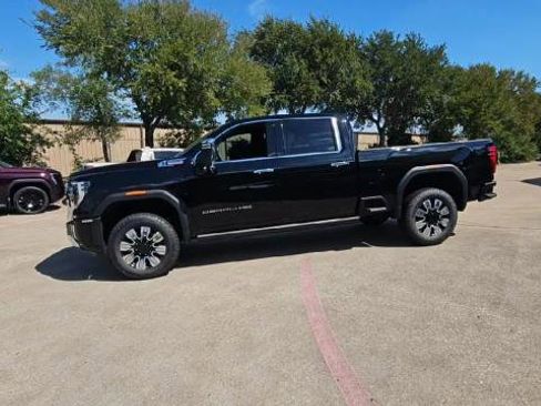 New 2026 GMC Sierra 2500 Denali w/ Denali Reserve Package image 38