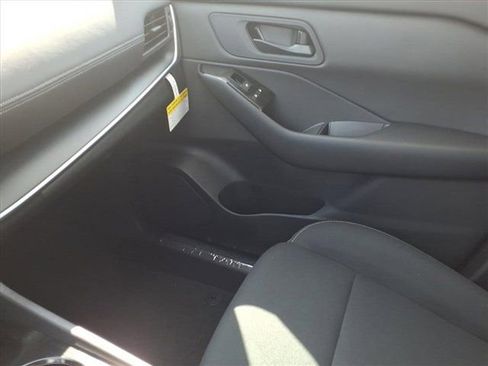 New 2026 Nissan Rogue S image 23