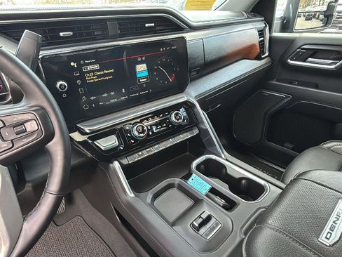 Certified 2024 GMC Sierra 2500 Denali w/ Denali Reserve Package image 21