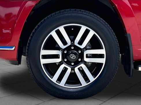 Used 2023 Toyota 4Runner Limited AWD/4WD image 10