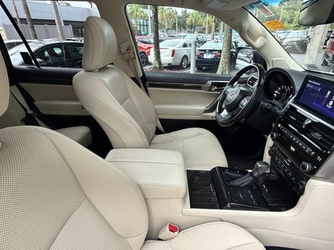 Used 2023 Lexus GX 460 Premium AWD/4WD image 47
