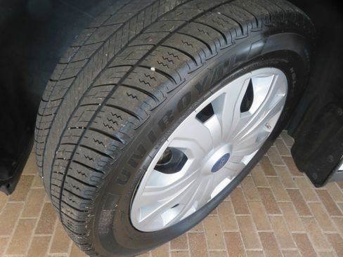 Used 2020 Ford Transit Connect XL image 11