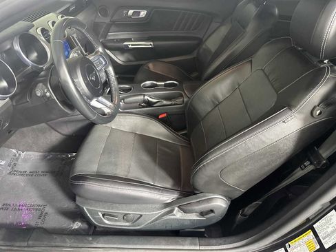 Used 2022 Ford Mustang GT Premium image 7