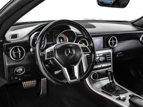 Used 2014 Mercedes-Benz SLK 250 image 14