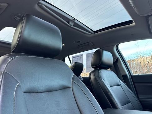 Used 2018 GMC Acadia SLT image 20