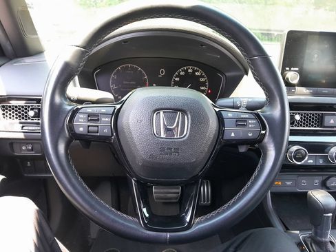 Used 2025 Honda Civic Sport image 15