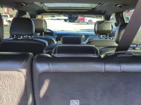 Used 2023 Jeep Wagoneer Series II w/ Convenience Group I image 6