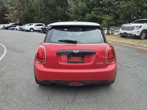 Used 2019 MINI Cooper 2-Door Hardtop image 7