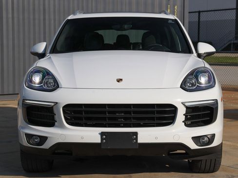 Used 2017 Porsche Cayenne S image 25
