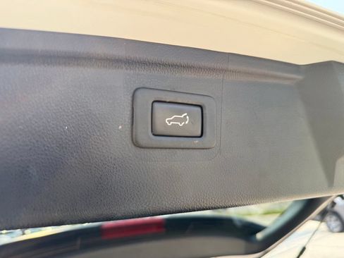 Used 2015 Subaru Outback 2.5i Limited AWD/4WD image 19