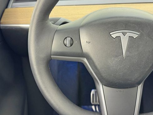 Used 2021 Tesla Model Y 2WD image 18