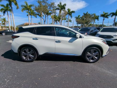 Used 2020 Nissan Murano Platinum w/ Cargo Package image 3