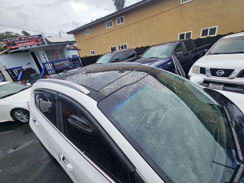 Used 2017 Kia Sportage EX w/ EX Premium Package image 18