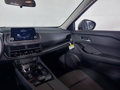 New 2026 Nissan Rogue SV w/ Cold Weather Package AWD/4WD image 20