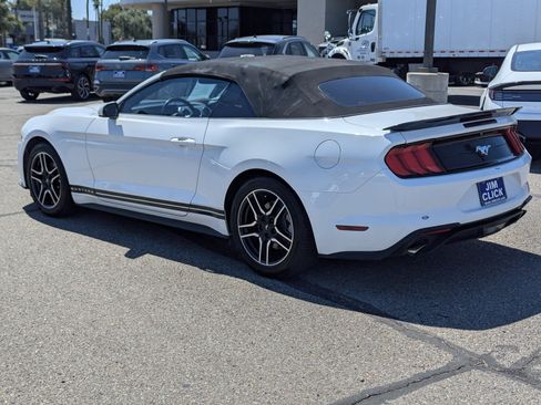 Certified 2018 Ford Mustang Convertible RWD image 4
